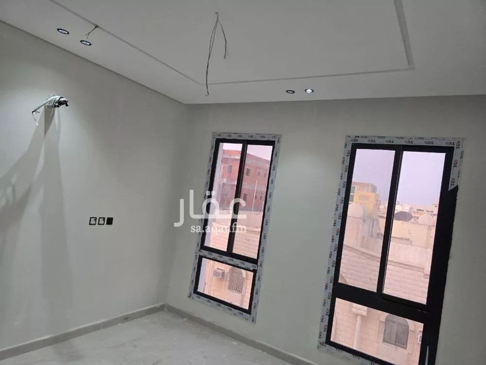 شقة 4 غرف في النزهة 3