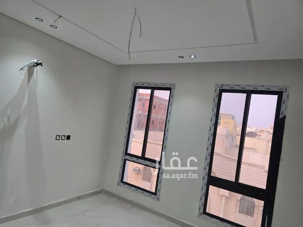 شقة 5 غرف في النزهة 5