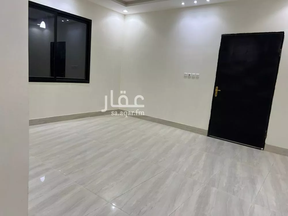 4 bedroom floor in Badr 2