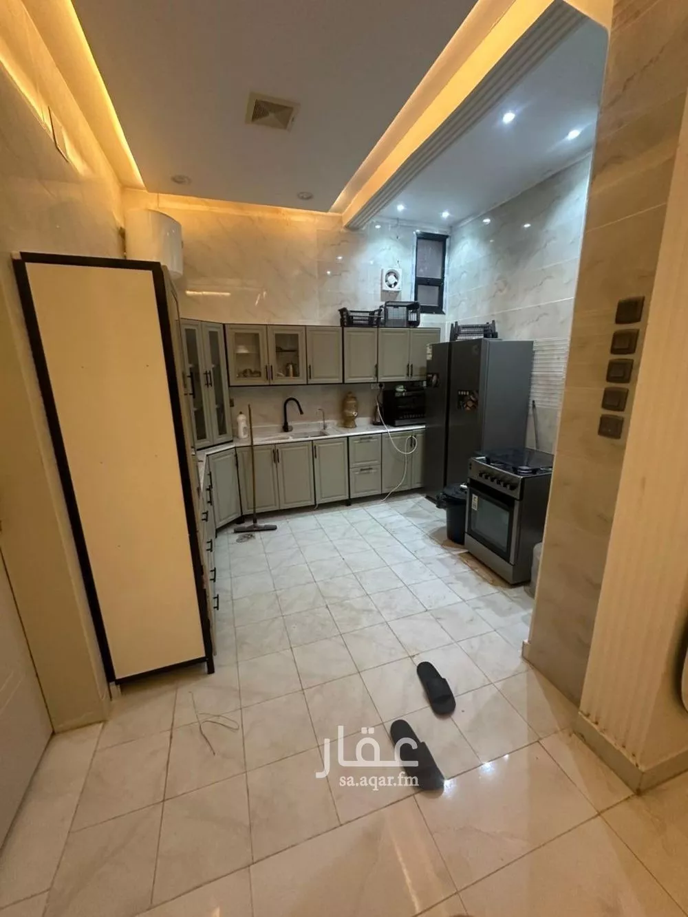 6 bedroom villa in Al Janadriyah 2