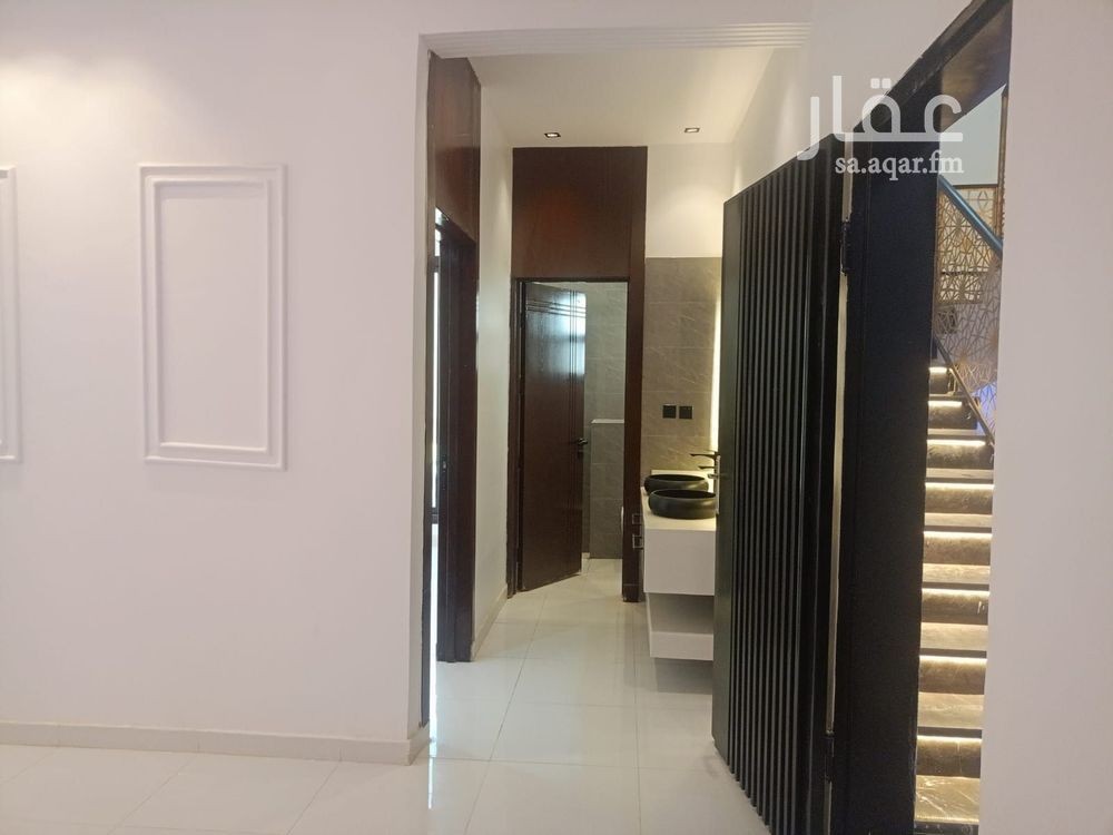 4 bedroom villa in Al Rimal, Riyadh 15