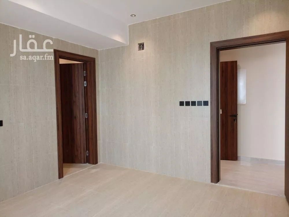 4 bedroom floor in Ash Sharq 5