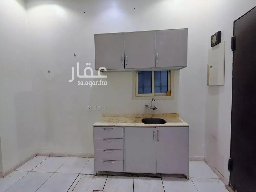 شقة 1 غرف في الرمال 3