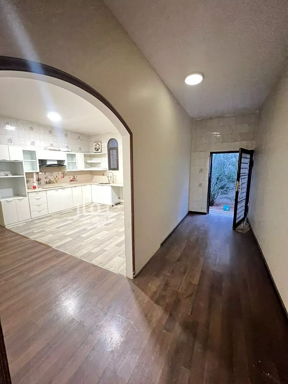 3 bedroom floor in King Faisal 2