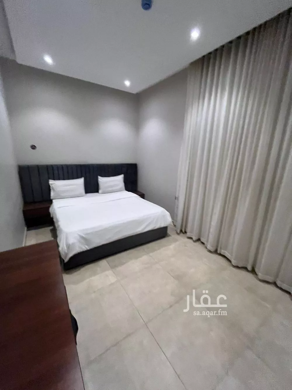 شقة 1 غرف في العارض 5