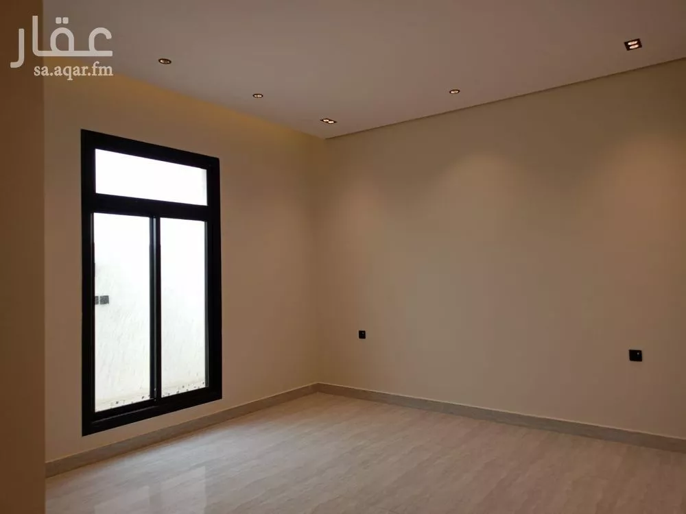 4 bedroom floor in Ash Sharq 7
