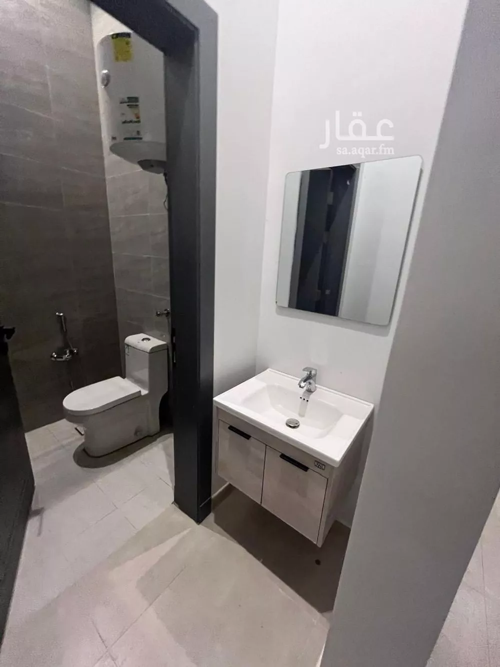 شقة 2 غرف في العارض 4