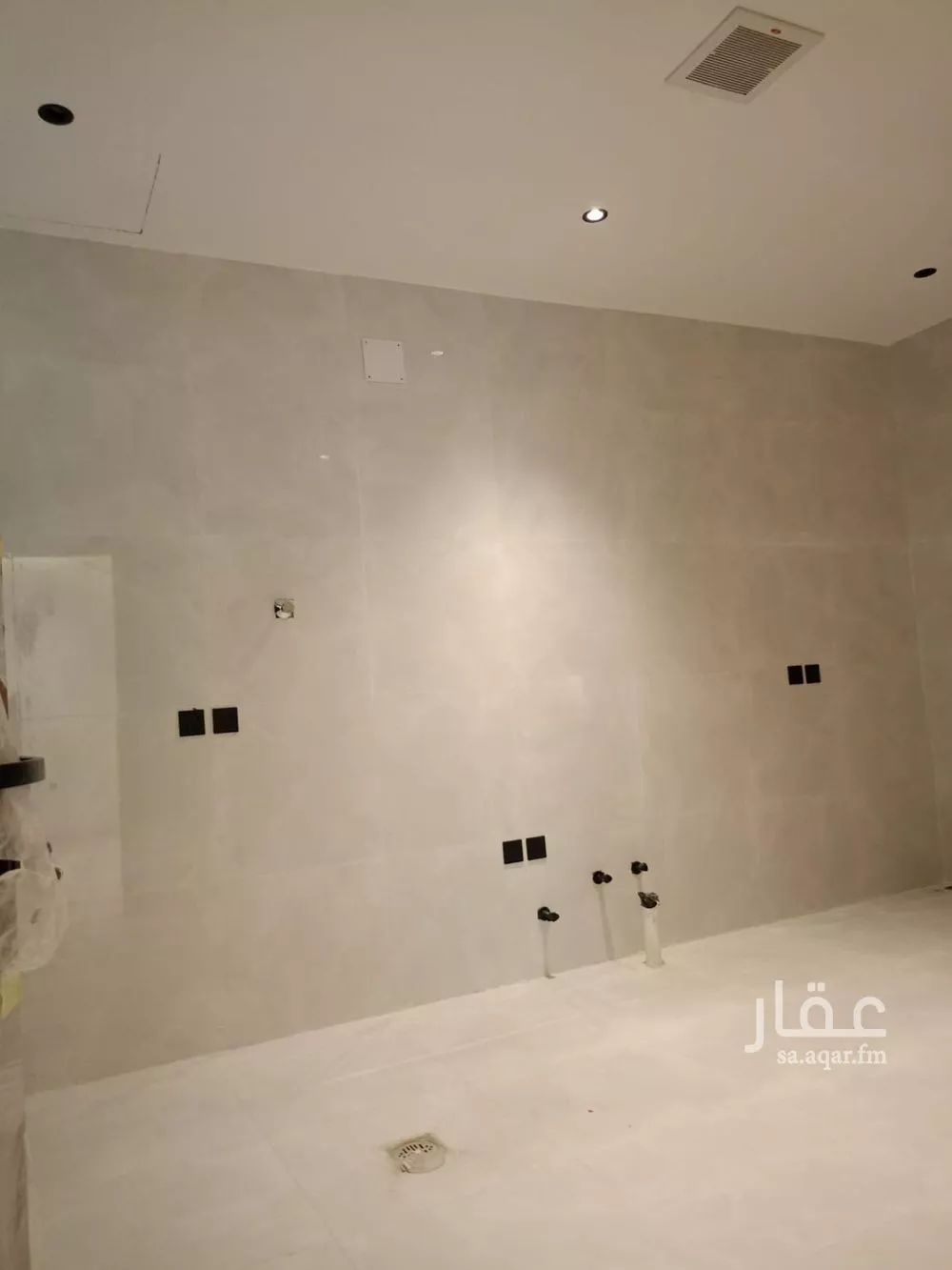 2 bedroom floor in Ash Sharq 7