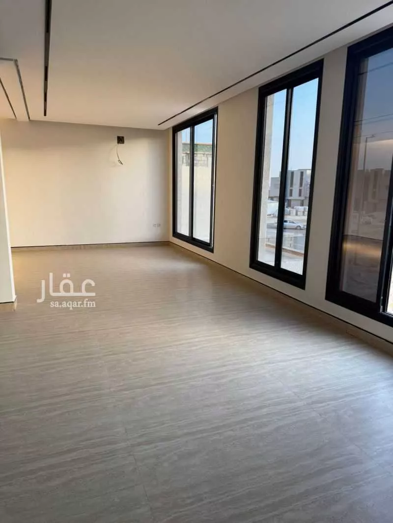 فيلا 5 غرف في الشرق 5