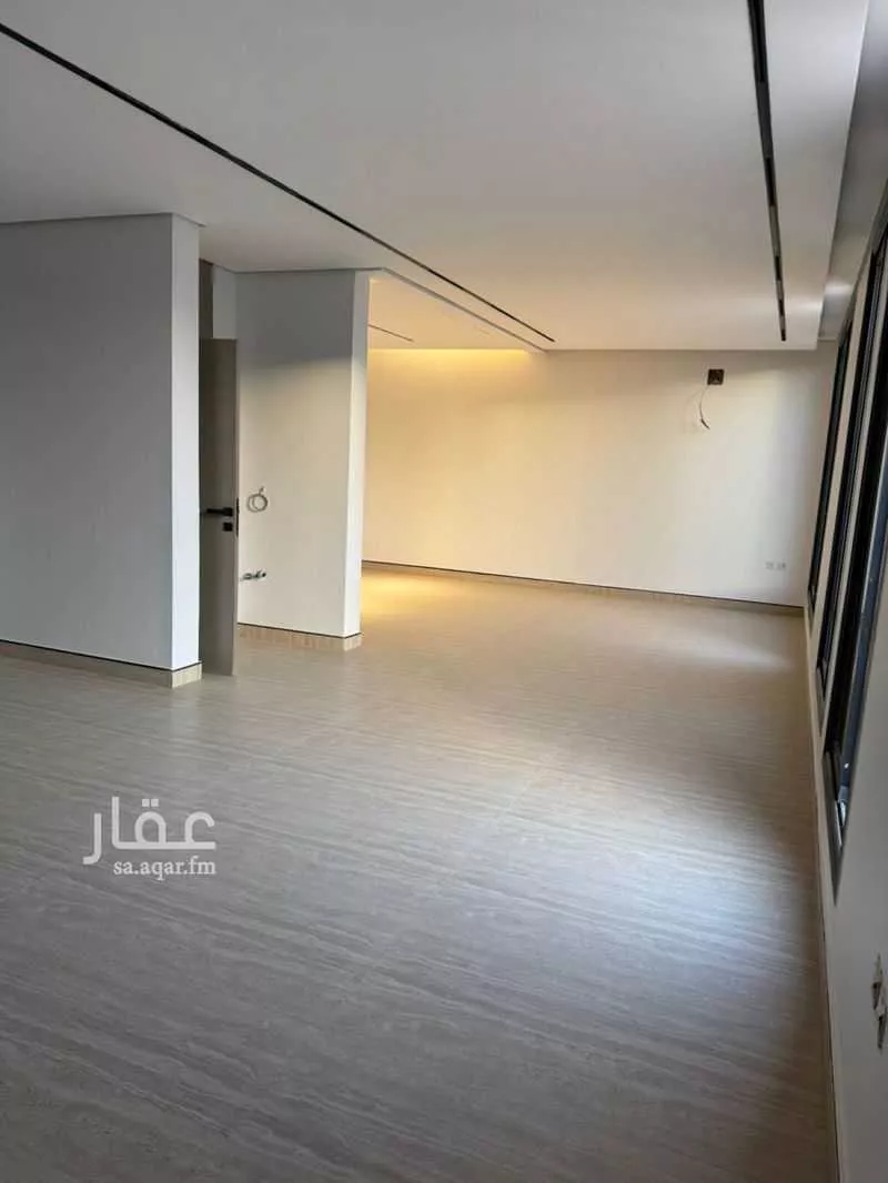 فيلا 5 غرف في الشرق 1