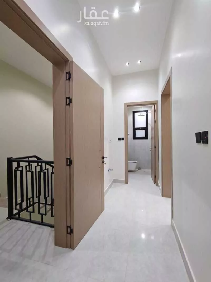 فيلا 5 غرف في الرمال 4