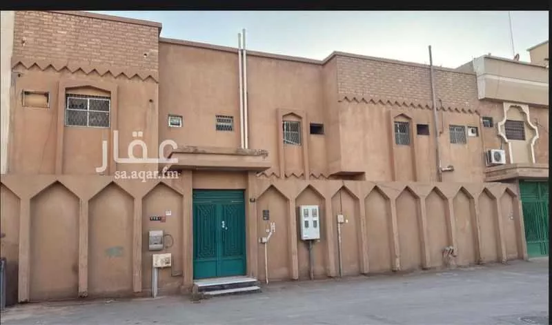 فيلا 10 غرف في العريجاء الغربية