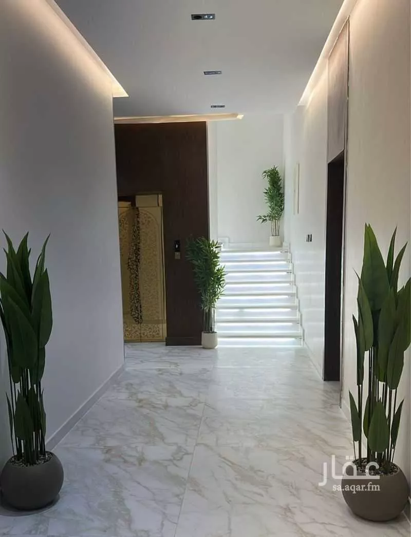 عمارة 497 م² في الضباط 5