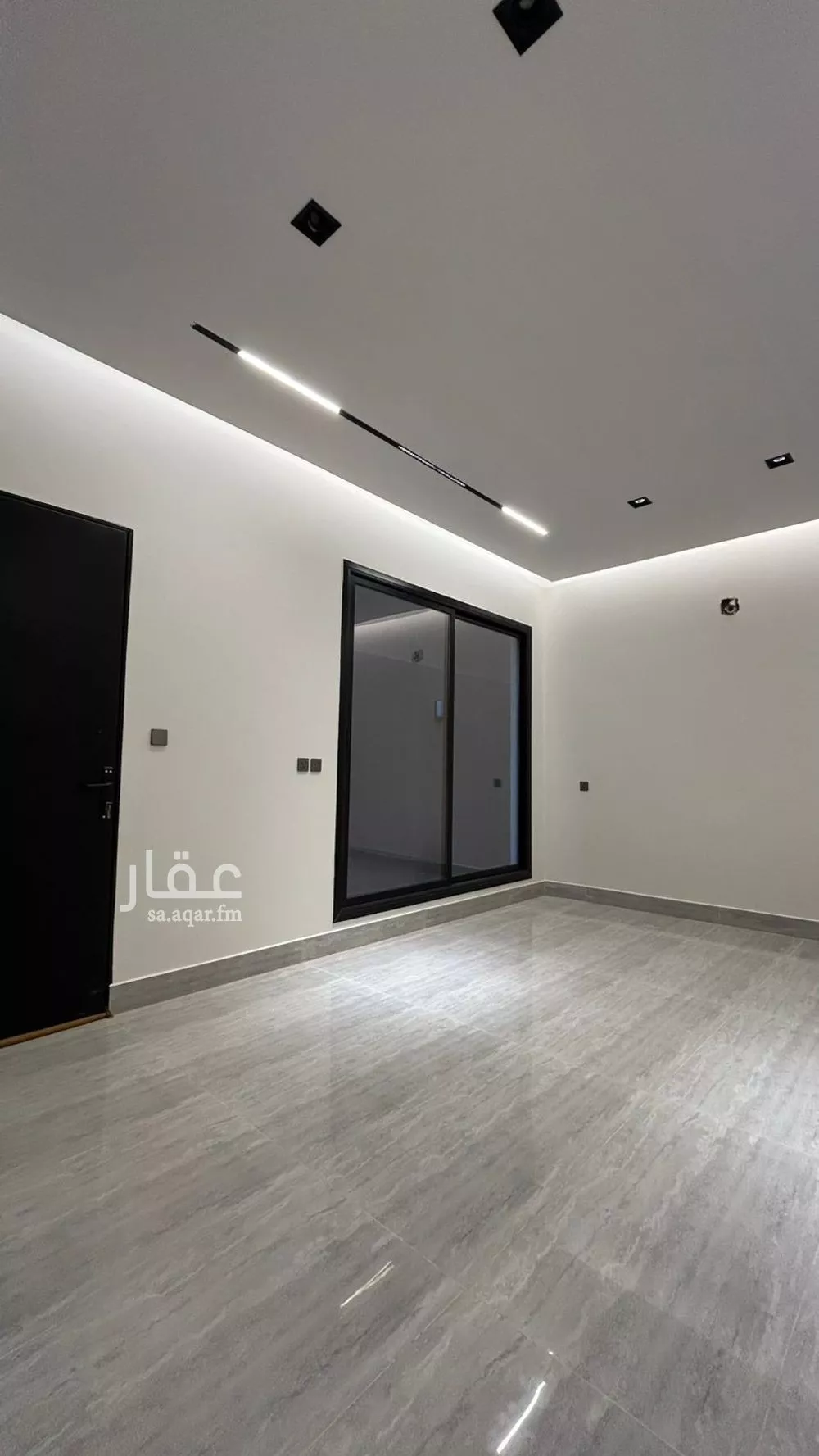 شقة 4 غرف في الرمال 5