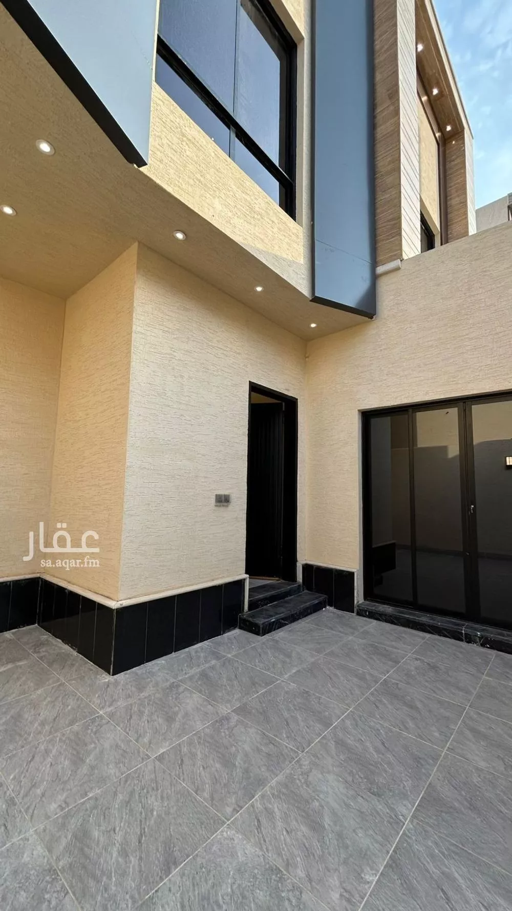 شقة 4 غرف في الرمال 4