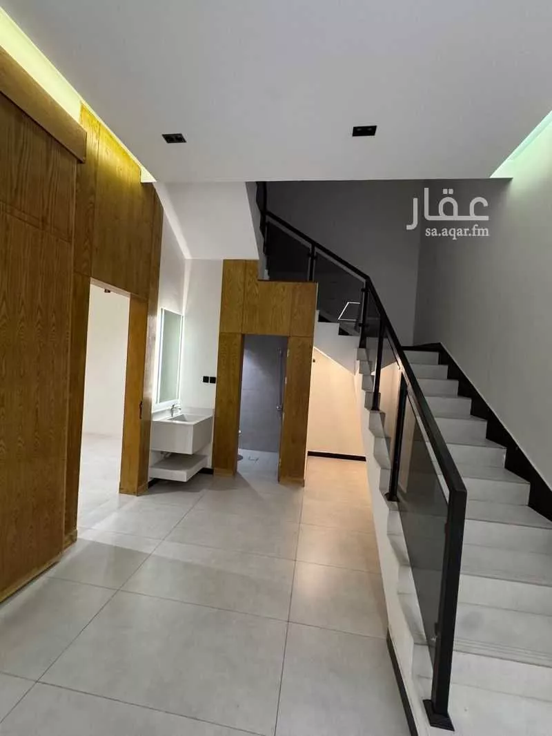 فيلا 4 غرف في الجنادرية 2