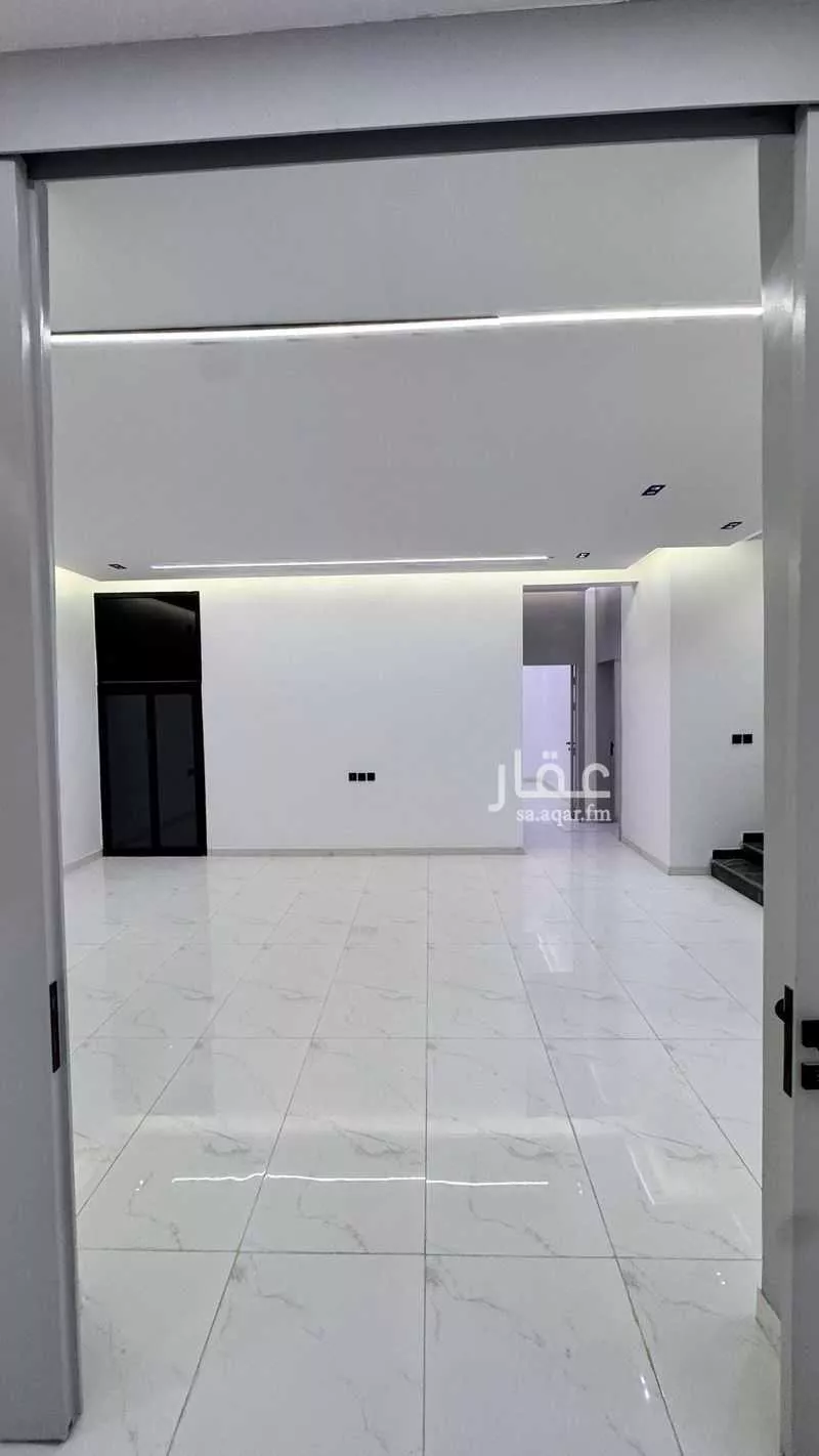 شقة 5 غرف في الجنادرية 5