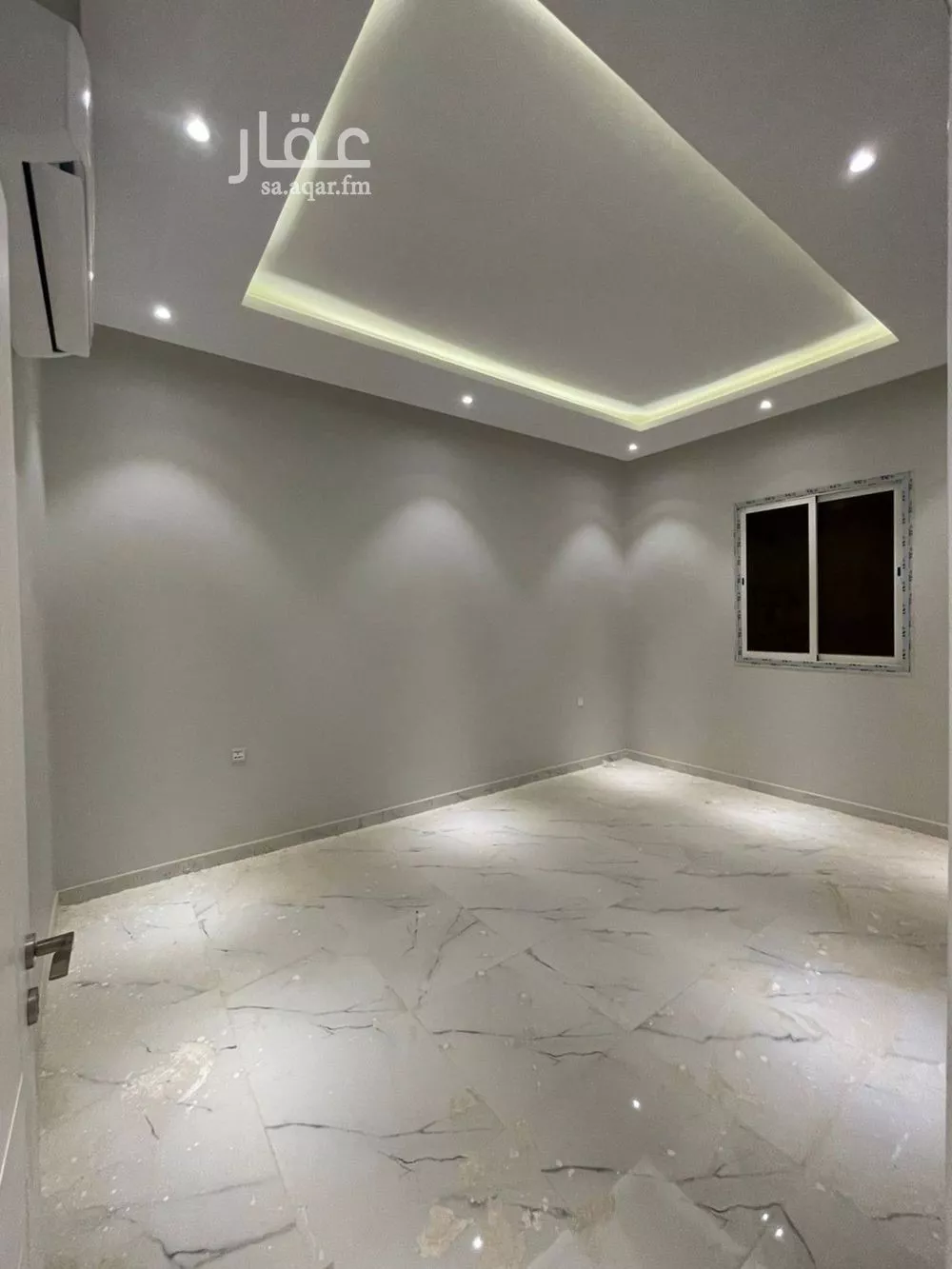 شقة 3 غرف في الملقا 5