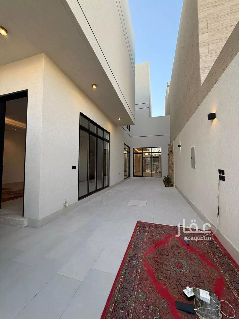 فيلا 7 غرف في المهدية 5