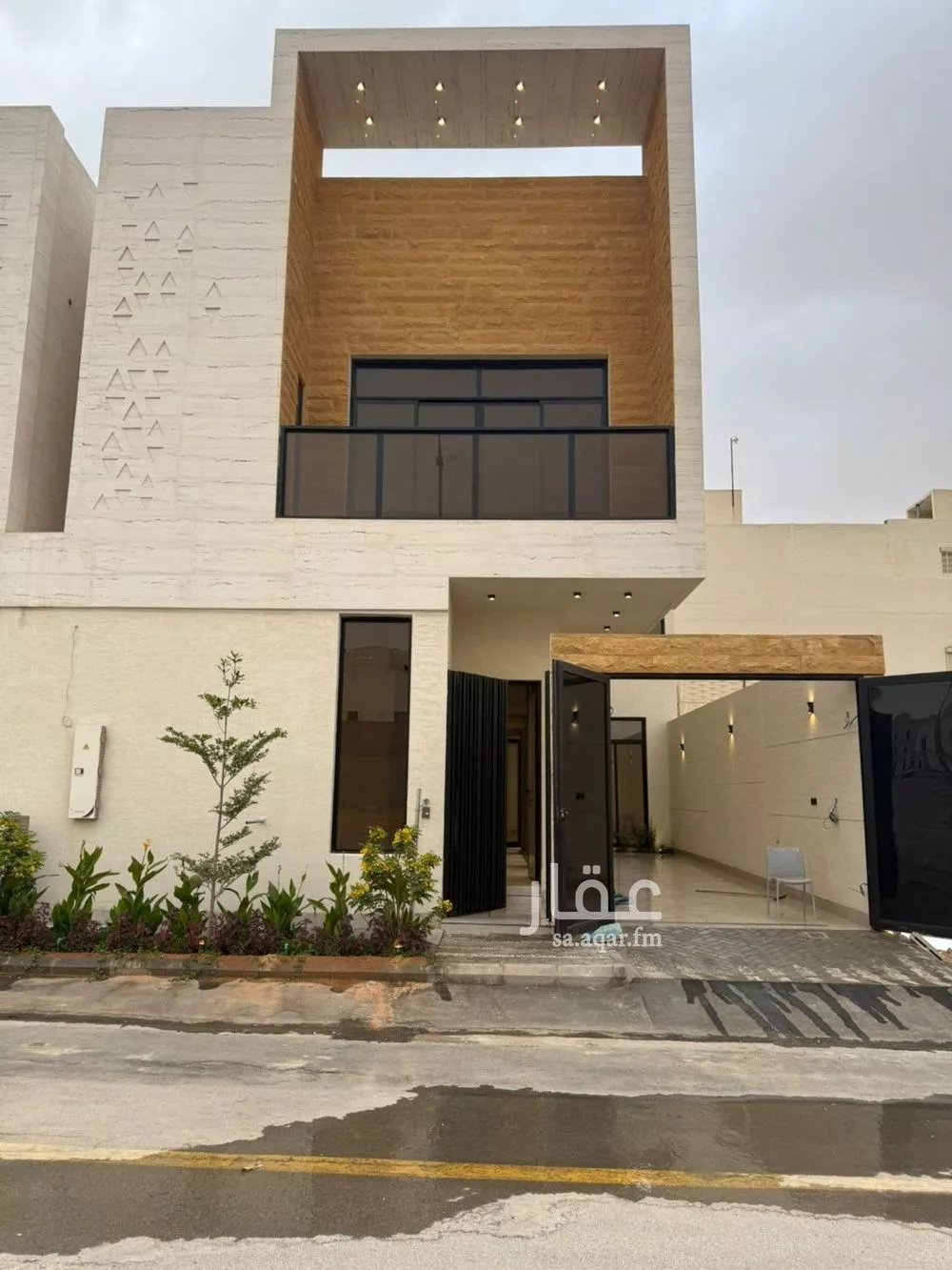 8 bedroom villa in Al Mahdiyyah 3