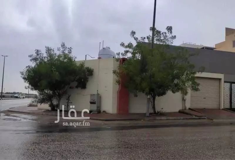 أرض 999 م² في الشعلة 4