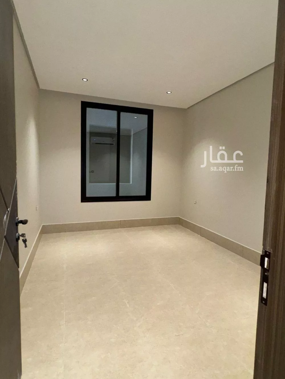 شقة 5 غرف في الحمرا 5