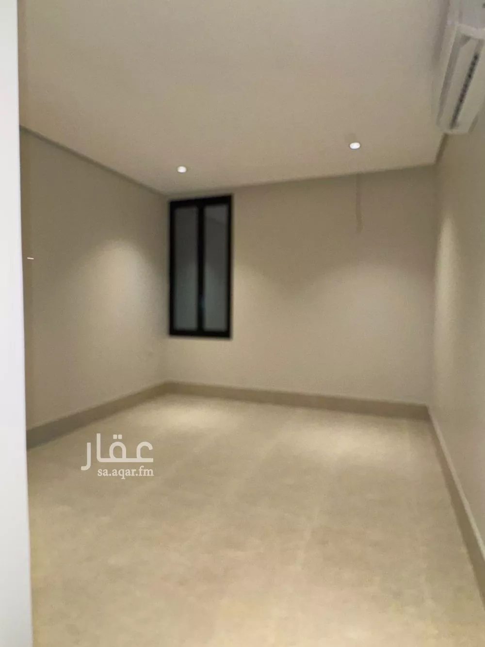 شقة 5 غرف في الحمرا 3