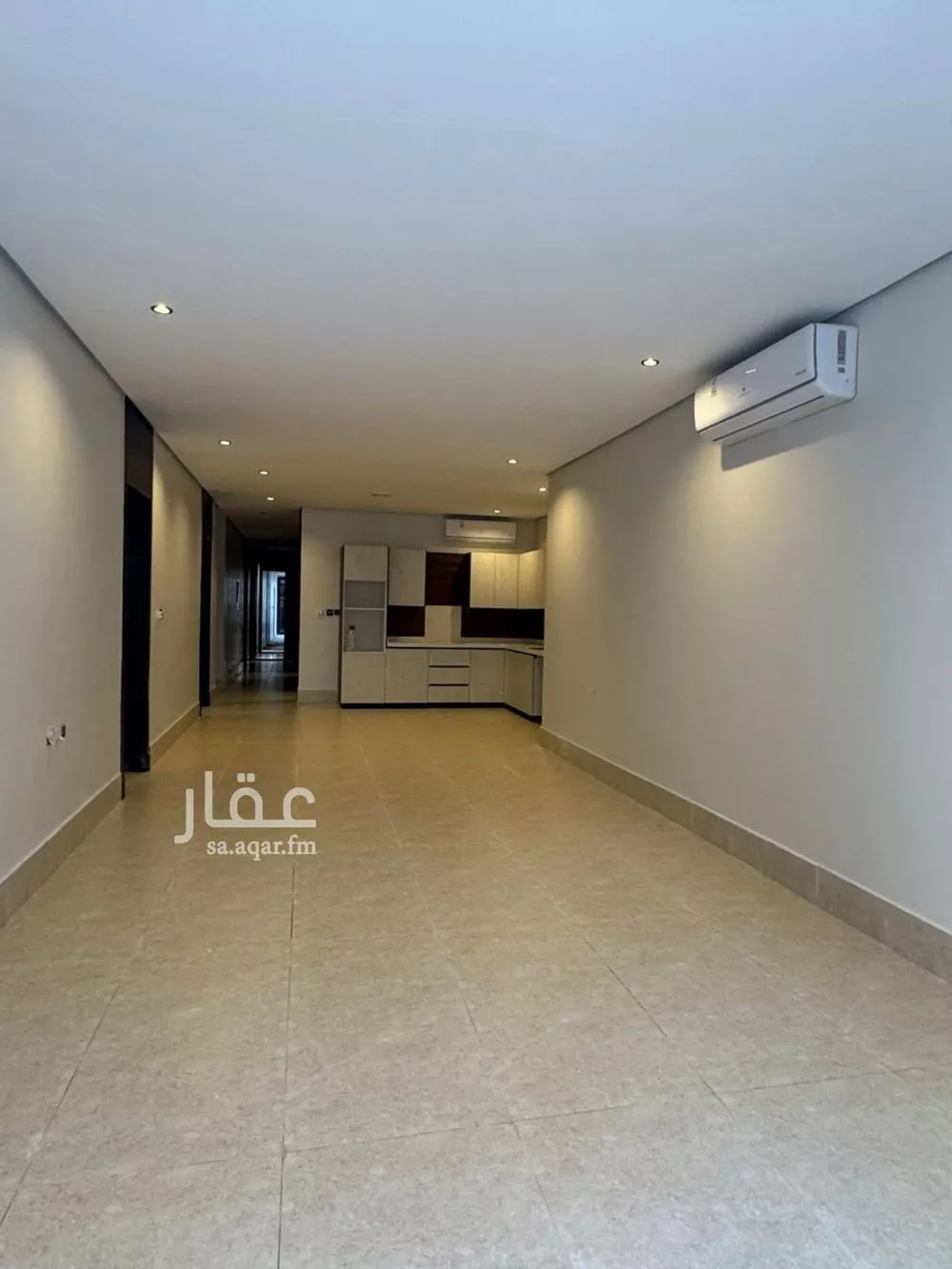 شقة 4 غرف في الحمرا 2