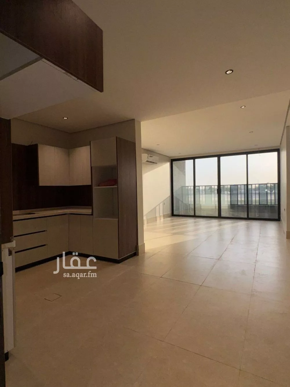 دور 4 غرف في الحمرا 2