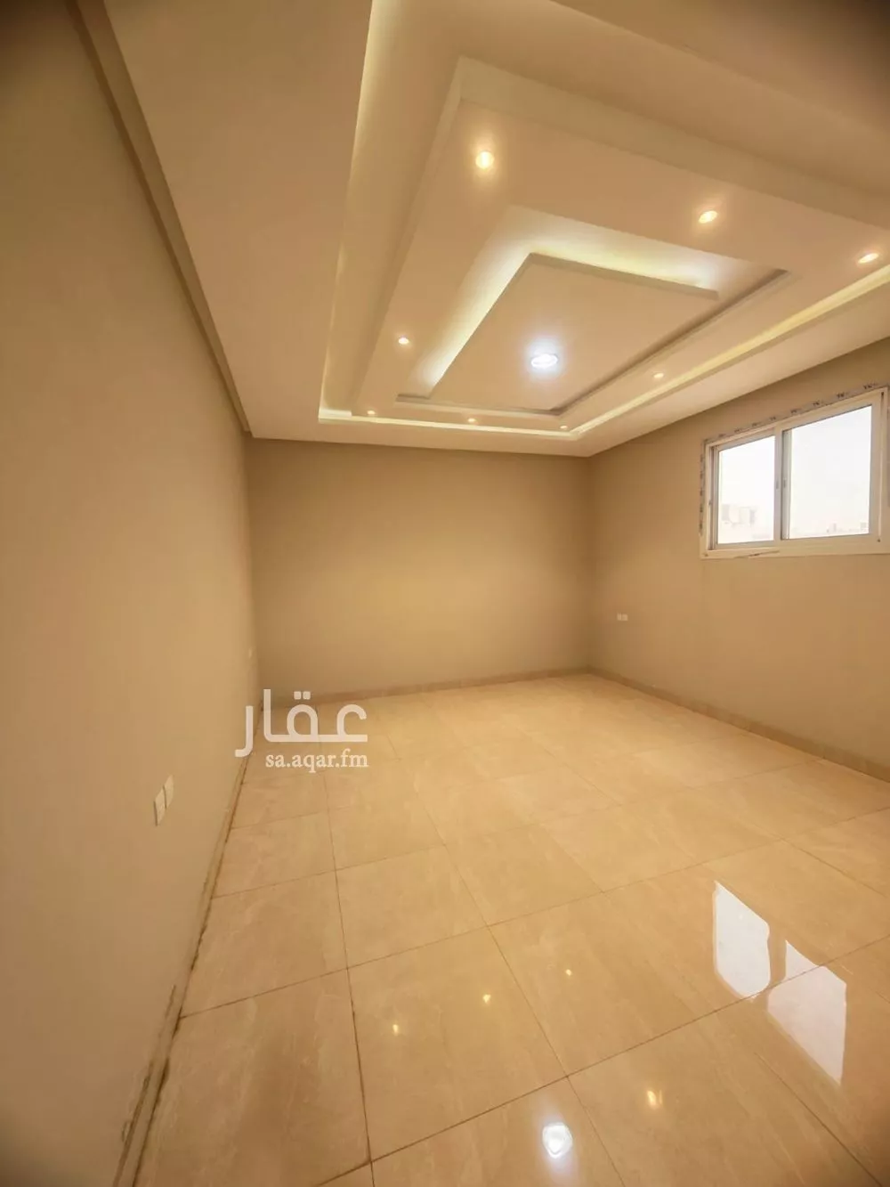 فيلا 6 غرف في العارض 4