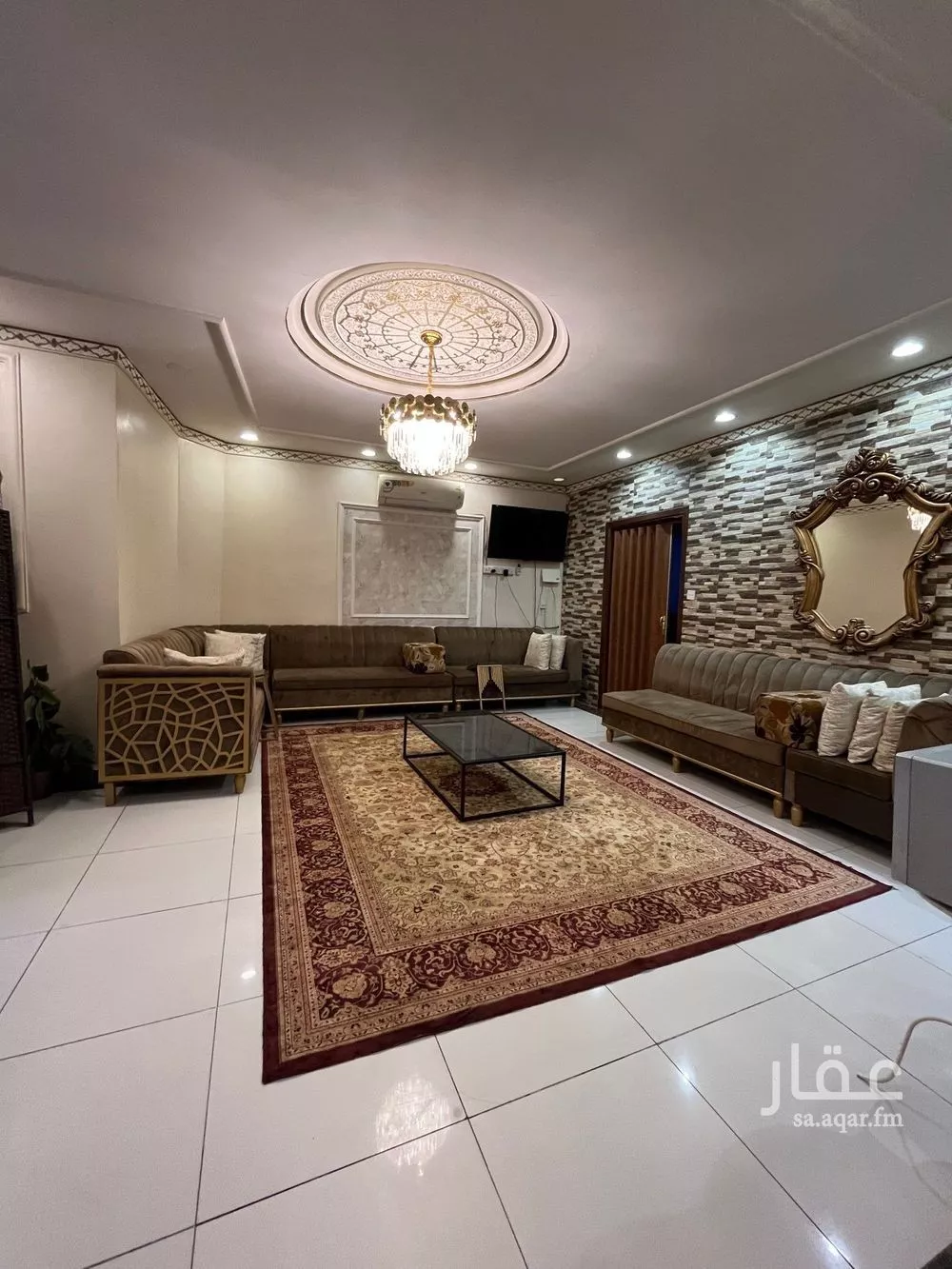 فيلا 5 غرف في الخليج 5