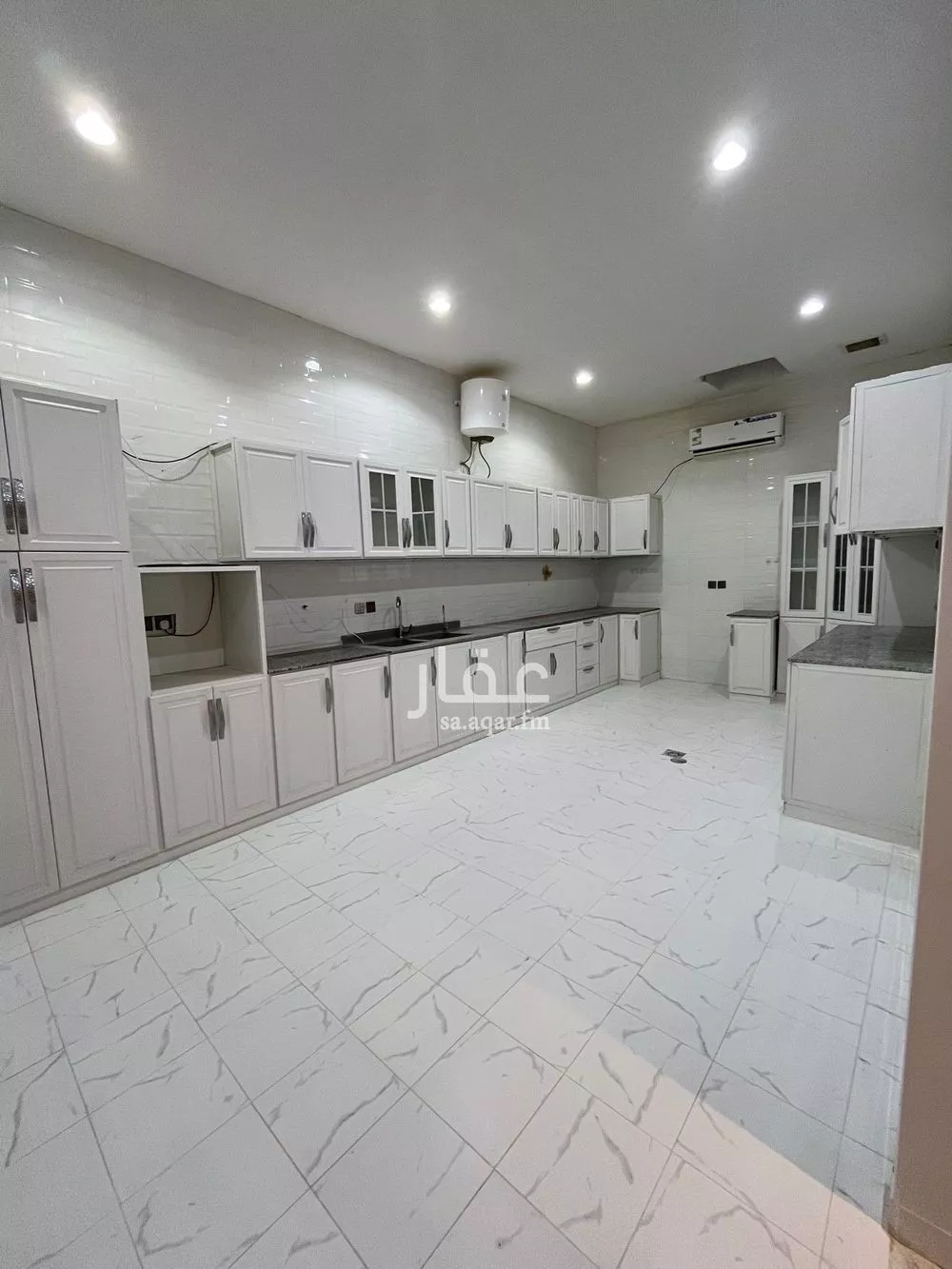 فيلا 5 غرف في النرجس 3