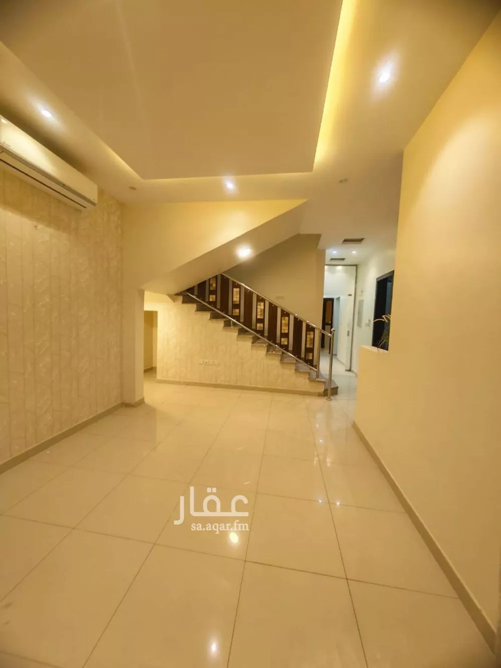 شقة 4 غرف في العارض 3