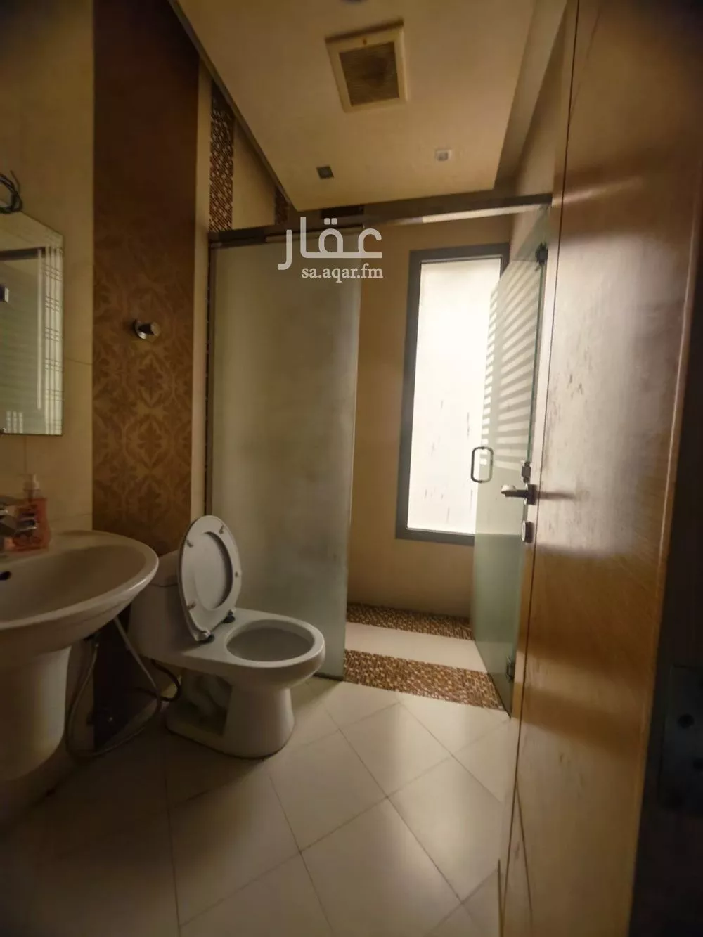 فيلا 6 غرف في العارض 3