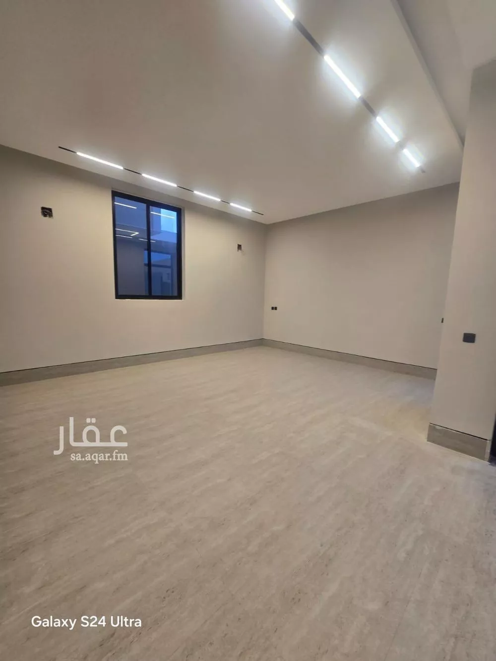 فيلا 5 غرف في العارض 4