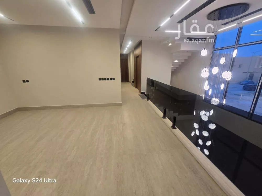 فيلا 5 غرف في العارض 5