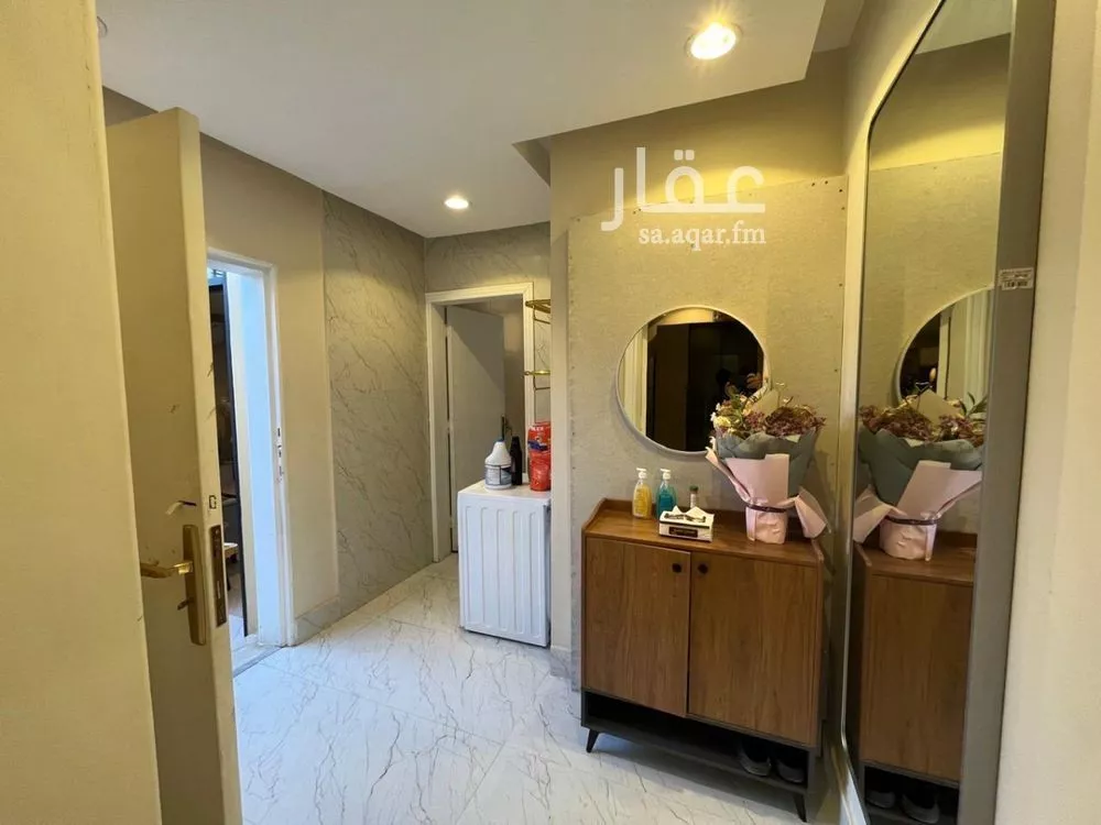 شقة 3 غرف في النزهة 2