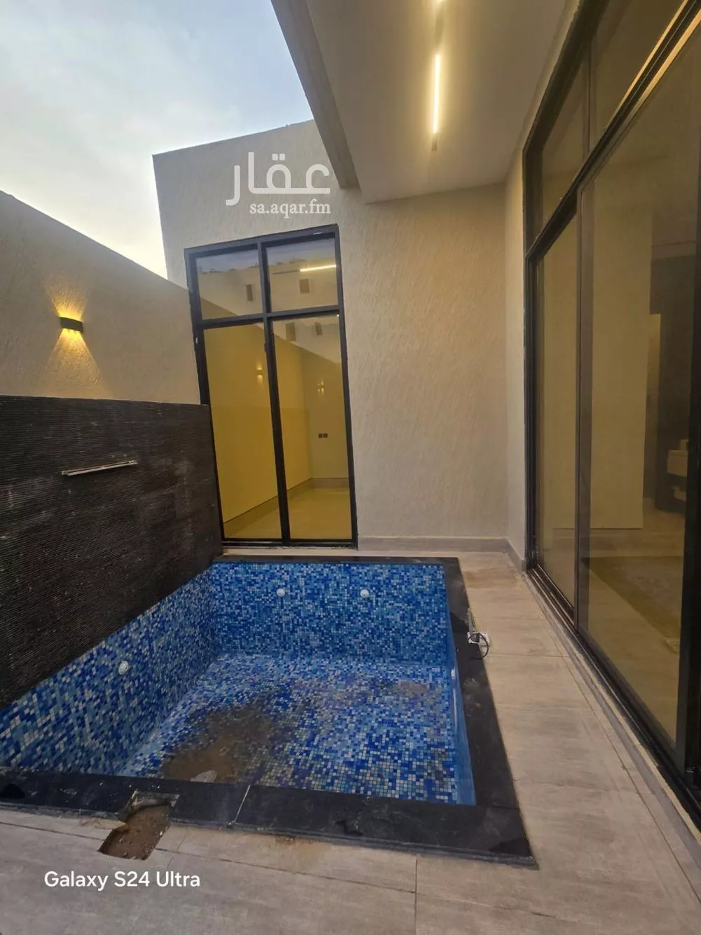 فيلا 5 غرف في العارض 2