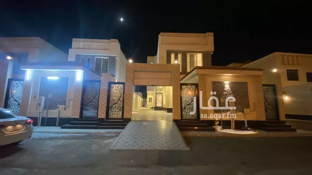 فيلا 7 غرف في الامواج 1