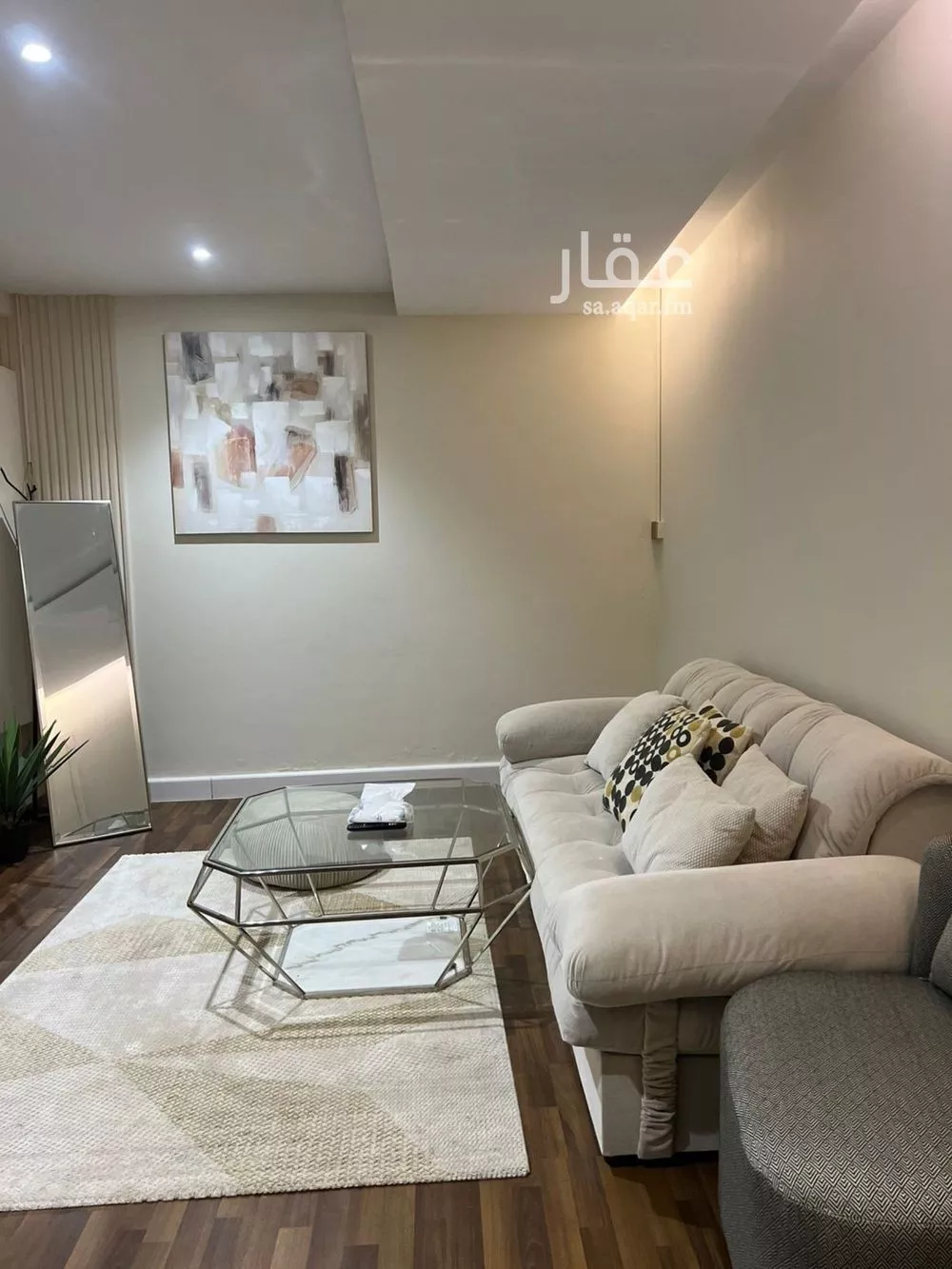 1 bedroom apartment in Dhahrat Laban 1