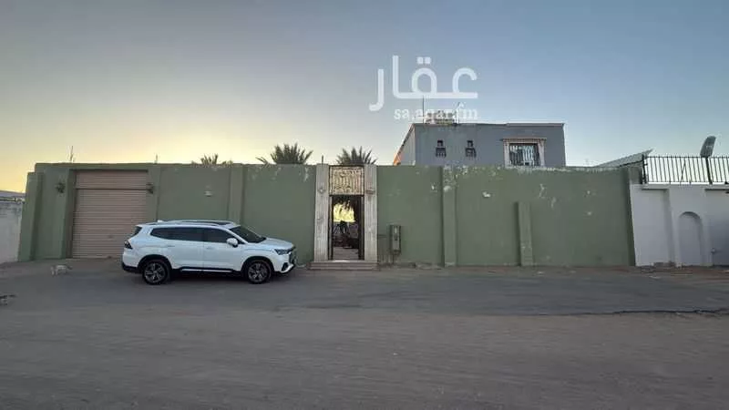 4 bedroom villa in Al Quraynah, Jeddah 6