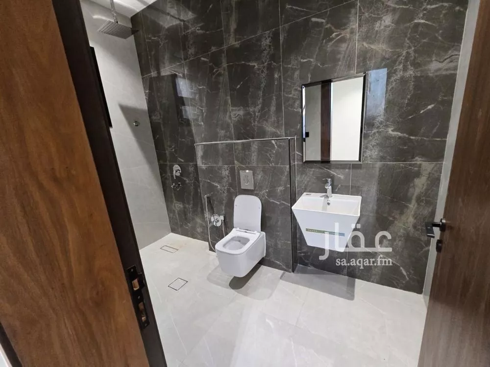 6 bedroom apartment in Qurtubah 2