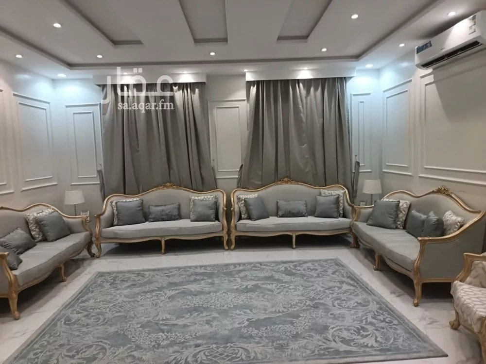 5 bedroom villa in Al Rimal 4