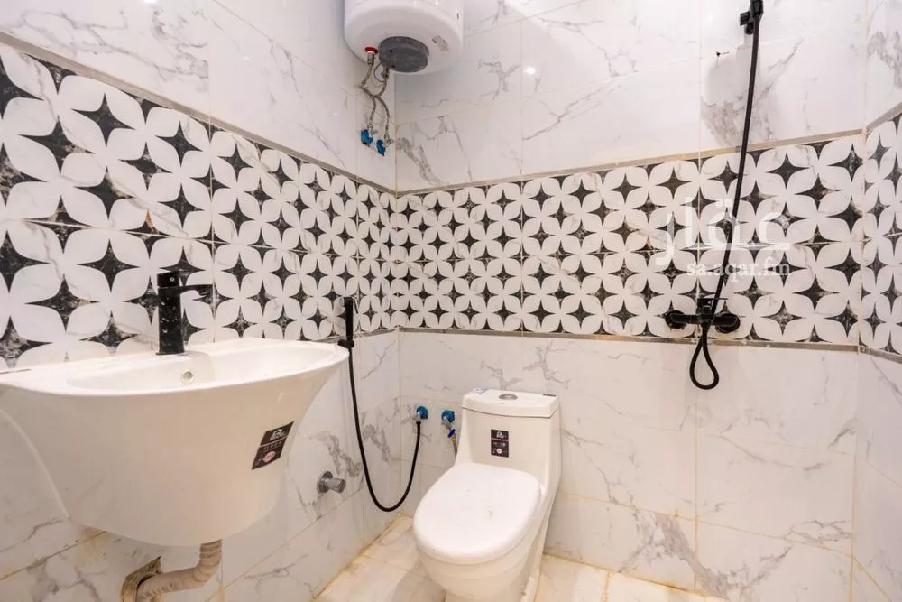 1 bedroom apartment in Qurtubah 2