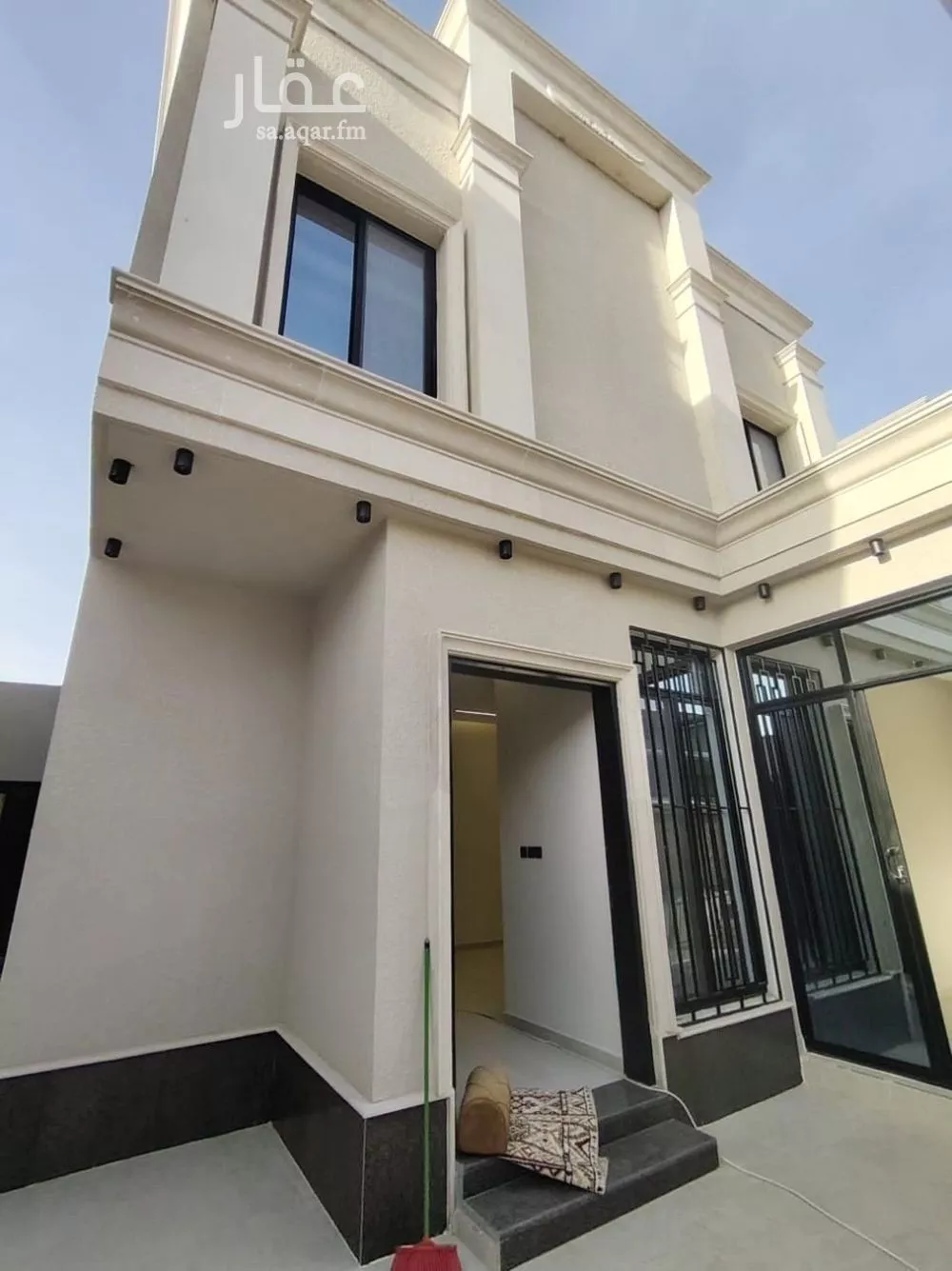 فيلا 6 غرف في الحزم 2