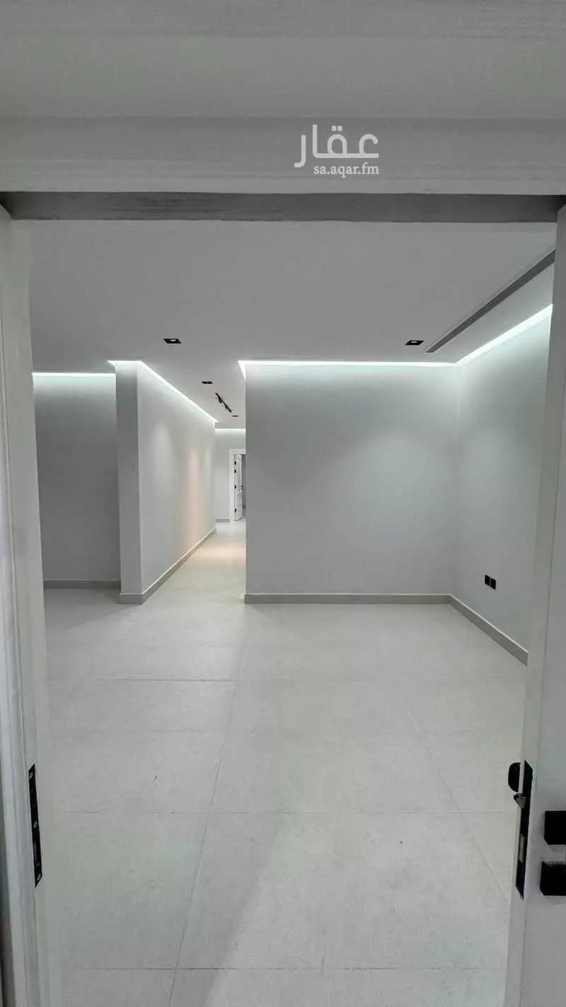 شقة 5 غرف في النزهة 1