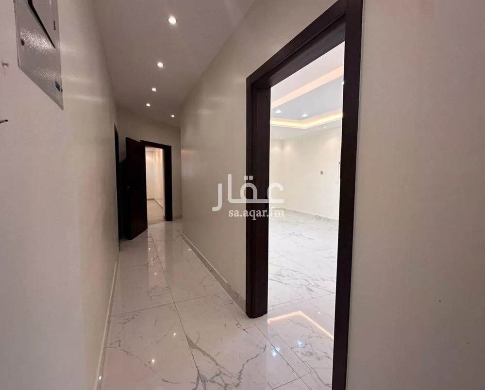 3 bedroom floor in Al Yarmouk 5