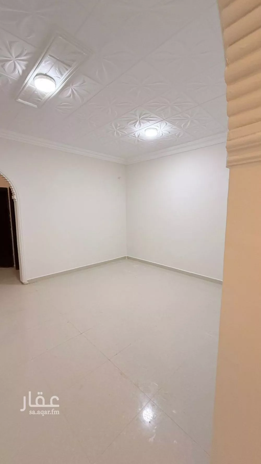 3 bedroom floor in Irqah 4
