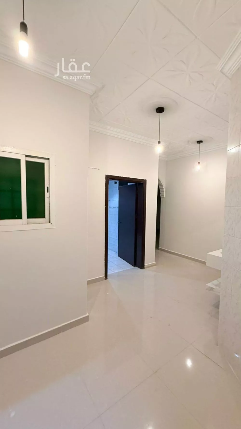 3 bedroom floor in Irqah 5