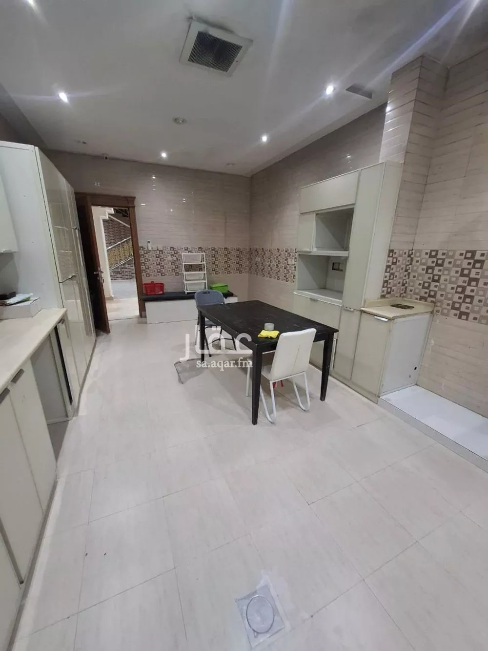 6 bedroom villa in Irqah, Riyadh 7